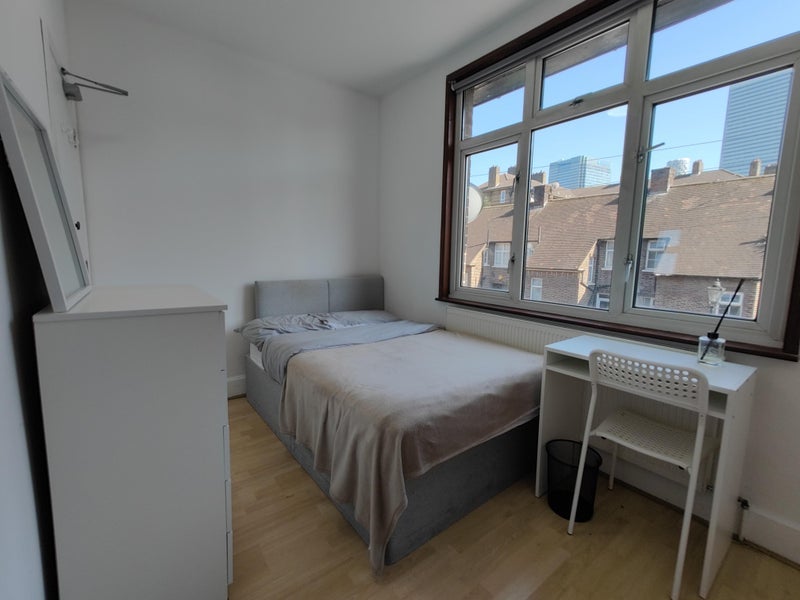 Room Malam Gardens in Greater London