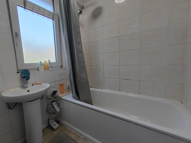Room Malam Gardens in Greater London