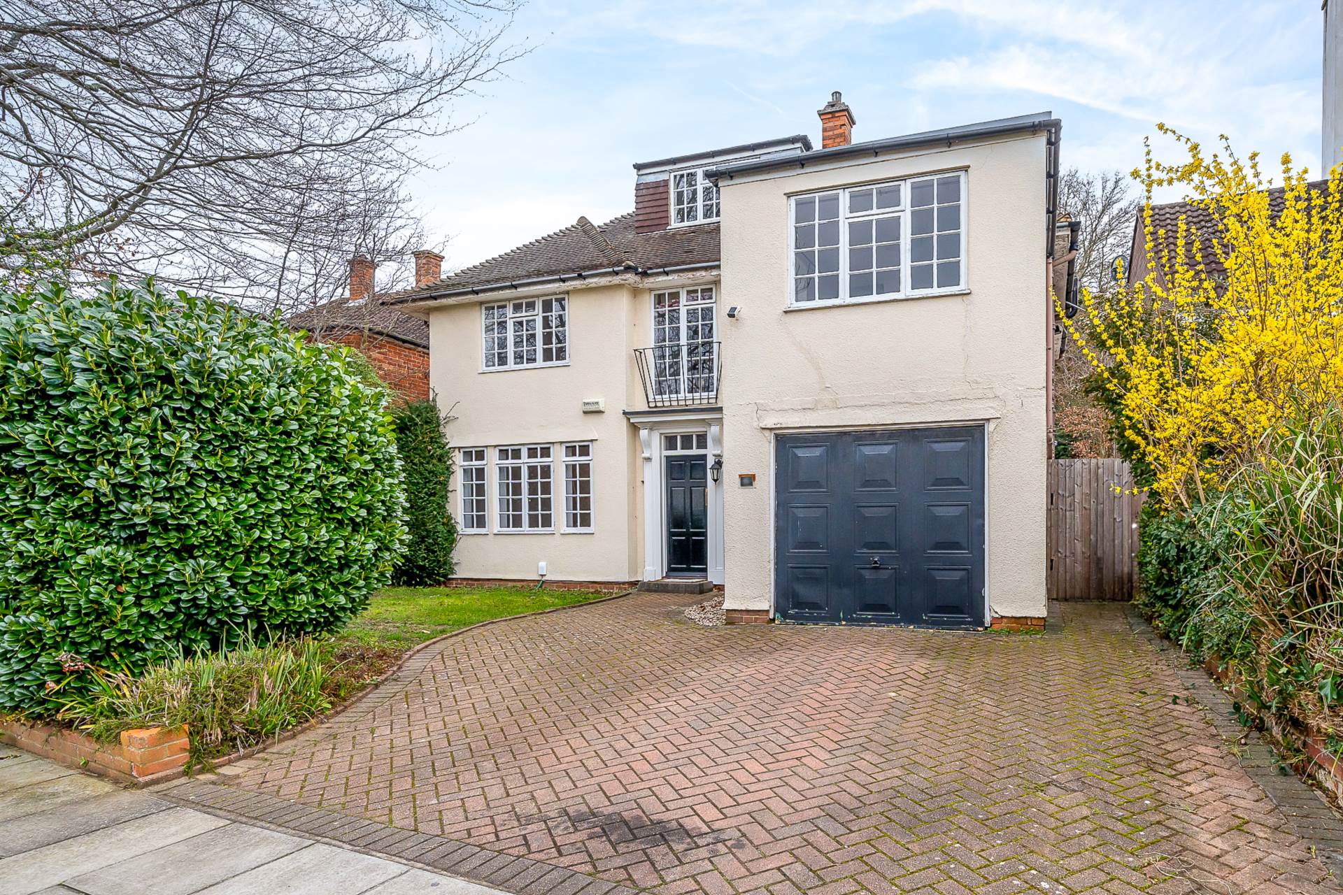 House Hitherwood Drive in Greater London