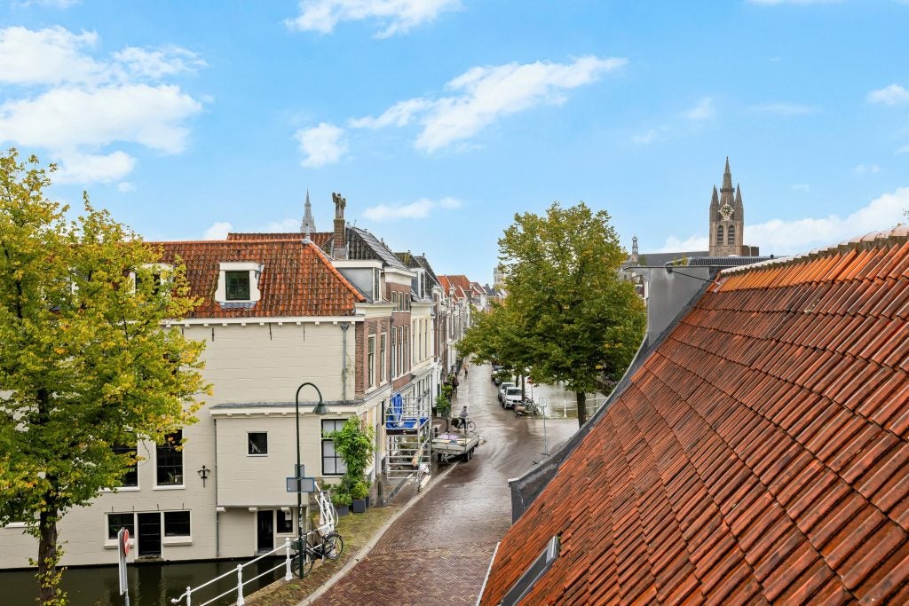 Tussenwoning te koop: Annastraat 1A, Delft