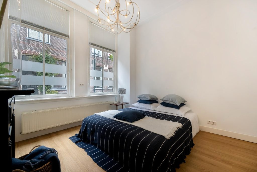 Tussenwoning te koop: Annastraat 1A, Delft