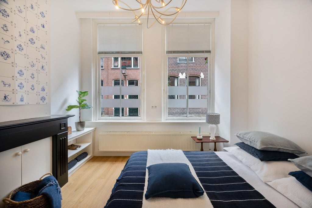 Tussenwoning te koop: Annastraat 1A, Delft