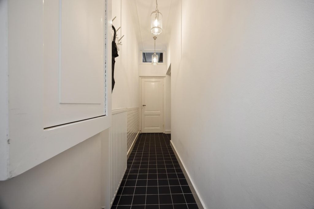 Tussenwoning te koop: Annastraat 1A, Delft