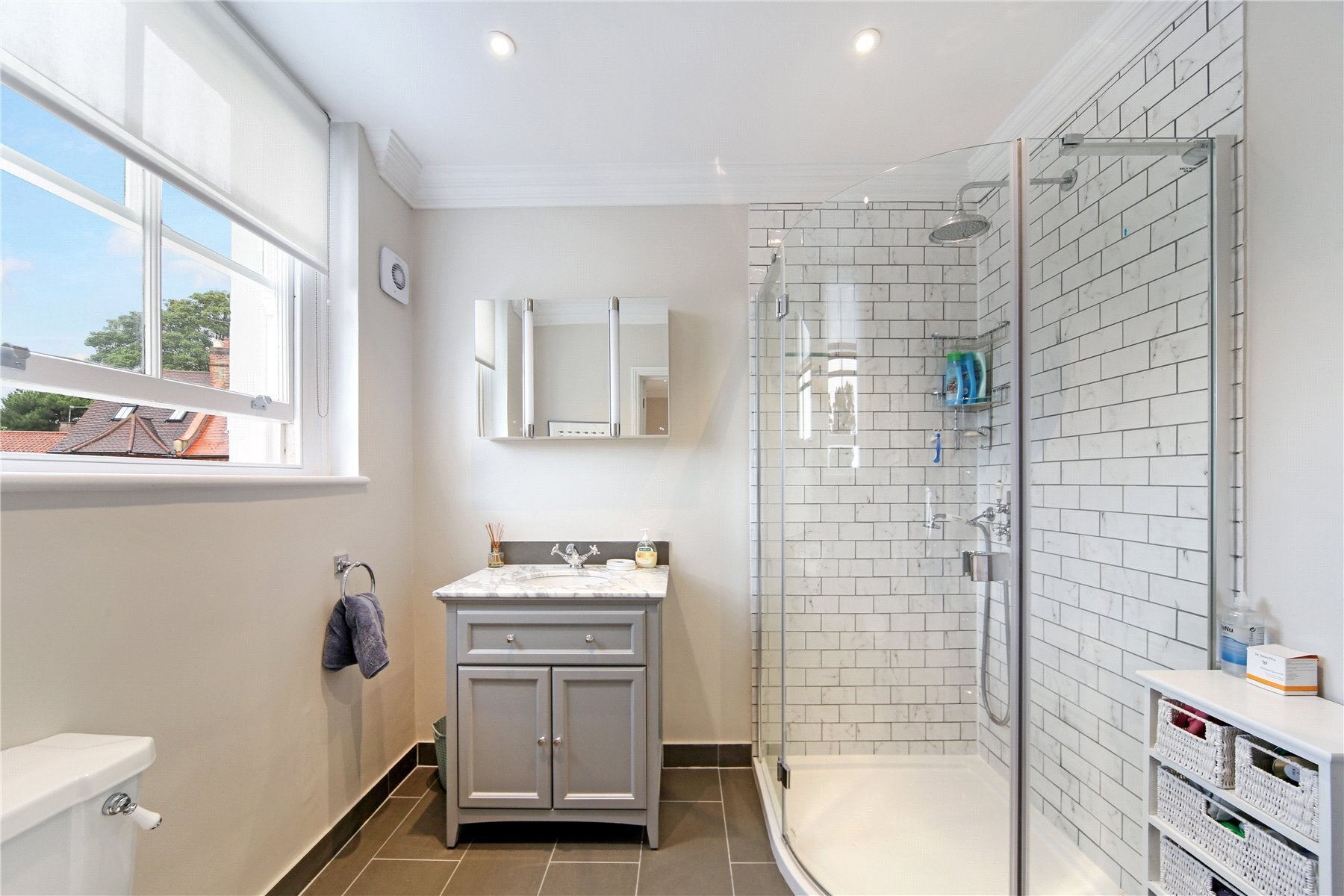 Flat Crooked Billet in Greater London