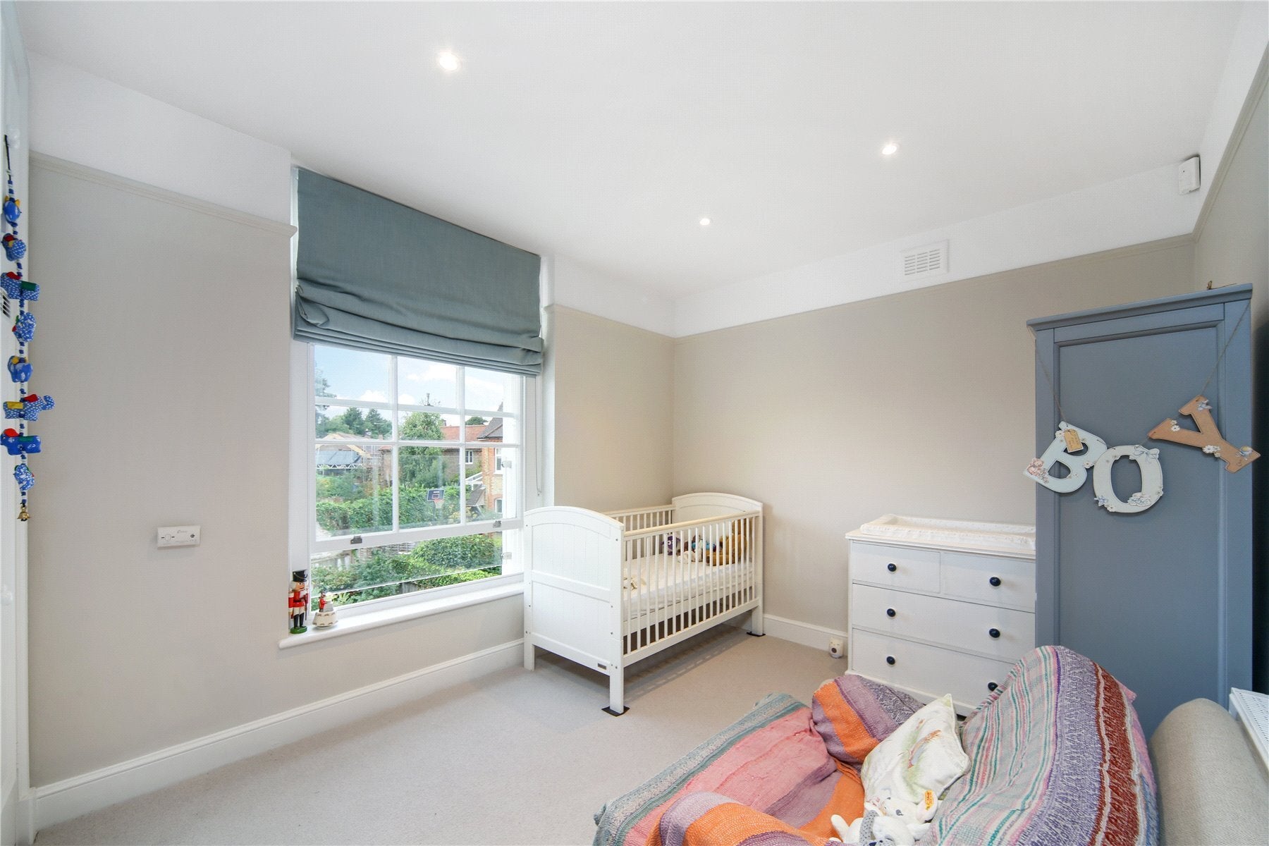 Flat Crooked Billet in Greater London