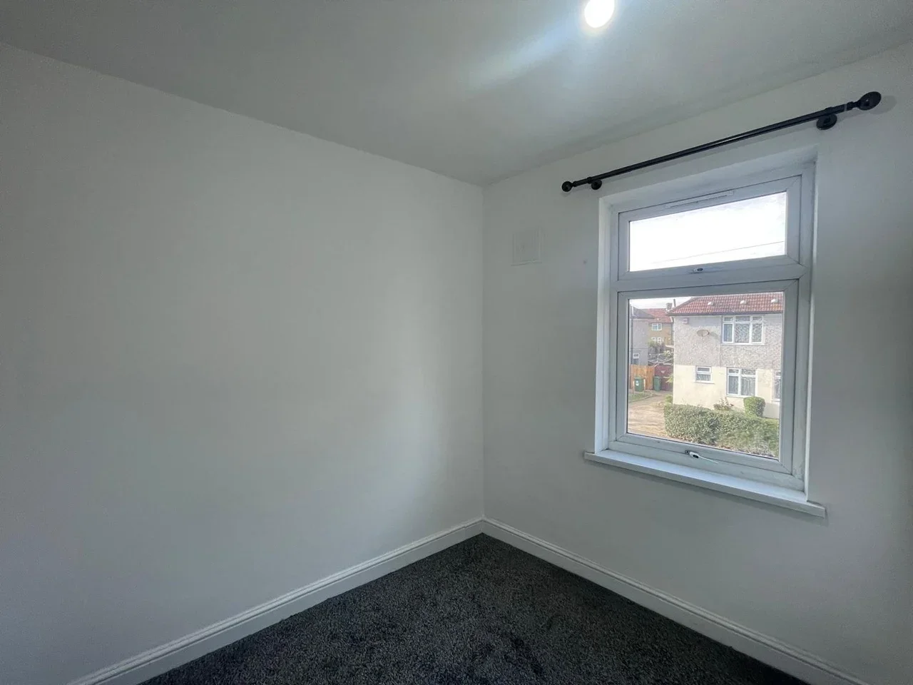 House Fieldway in Greater London