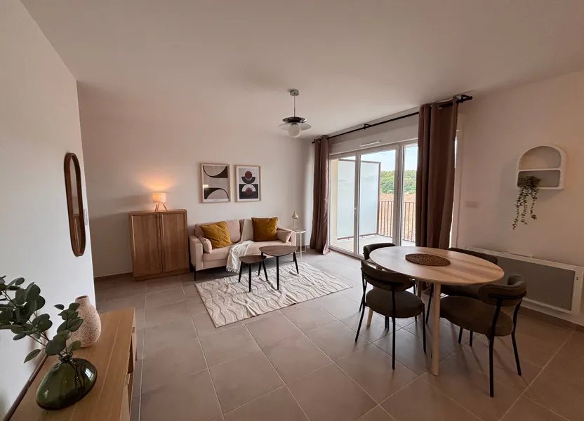 Appartement Avenue de la Méditérrannée à Saint-Martin-de-Crau