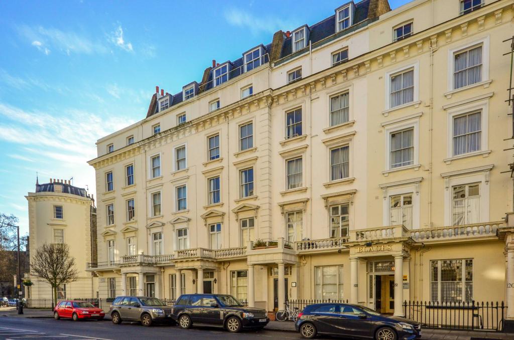 Room Belgrave Road in City of Westminster