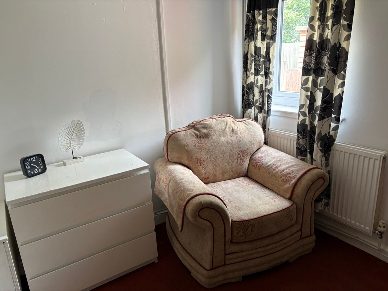 Room Slaney Road in Darlaston