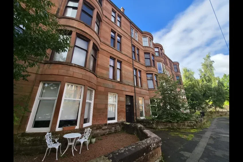 Flat Woodford Street in Glasgow