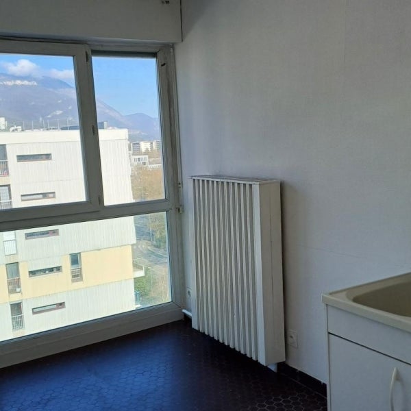 Flat Place de la Convention in Échirolles