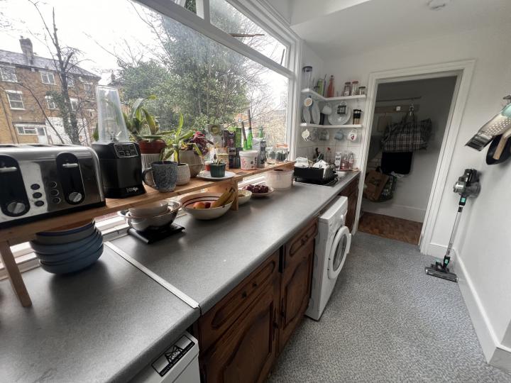 Flat Lilford Road in Greater London