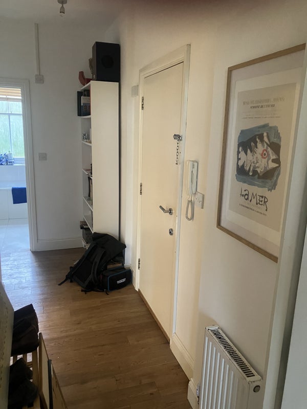 Room Wickham Road in Greater London