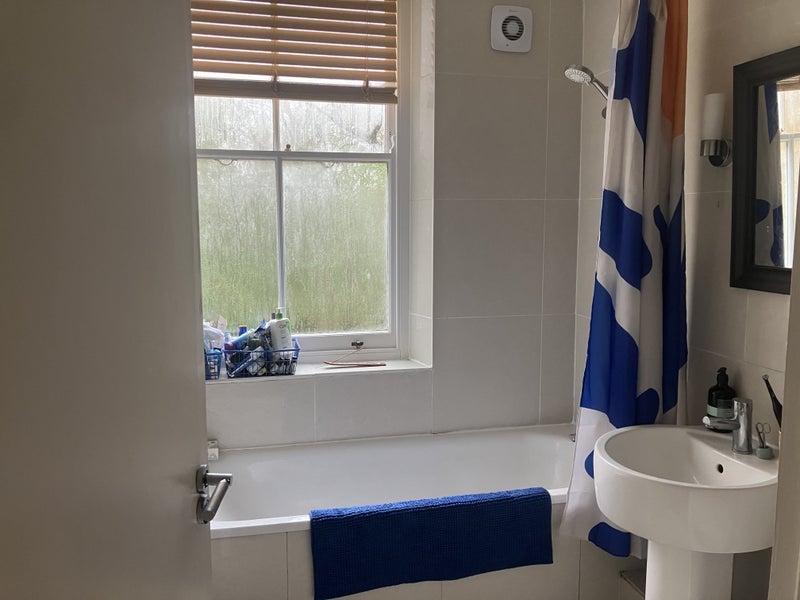 Room Wickham Road in Greater London