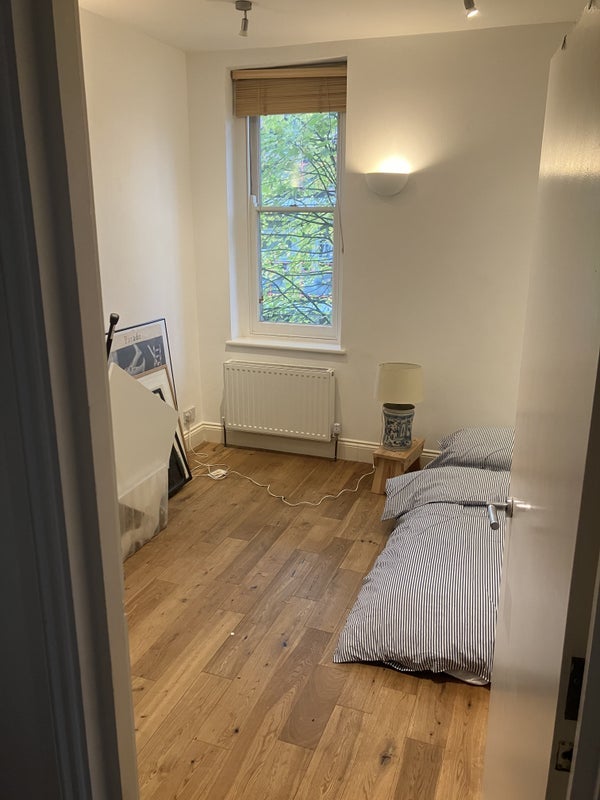 Room Wickham Road in Greater London