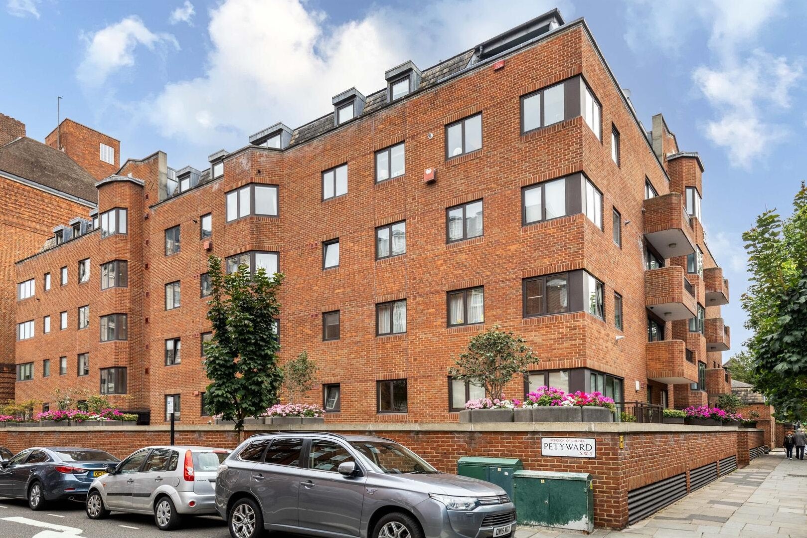 Flat Petyward in Greater London