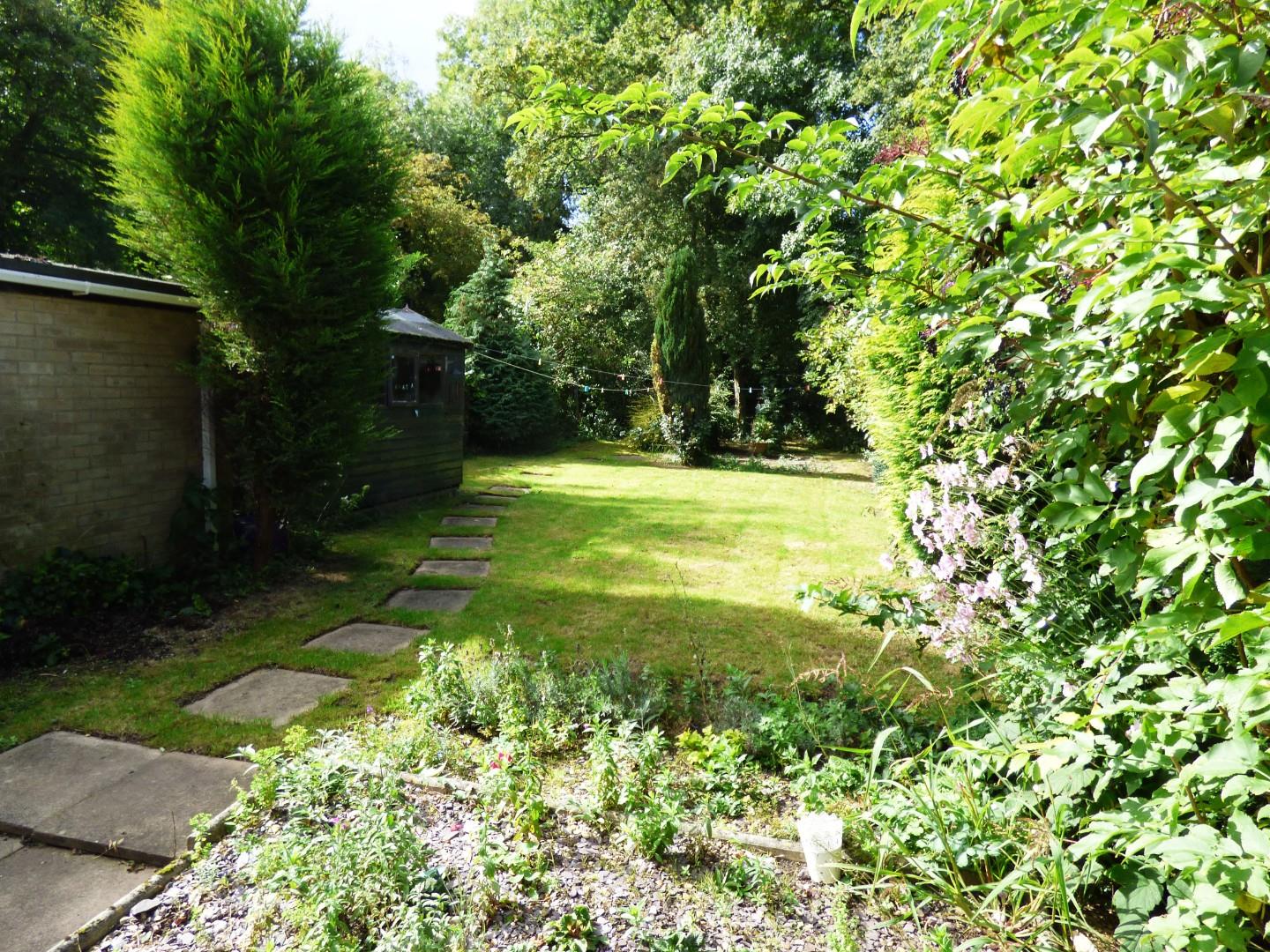 House Elm Road in Huntingdonshire