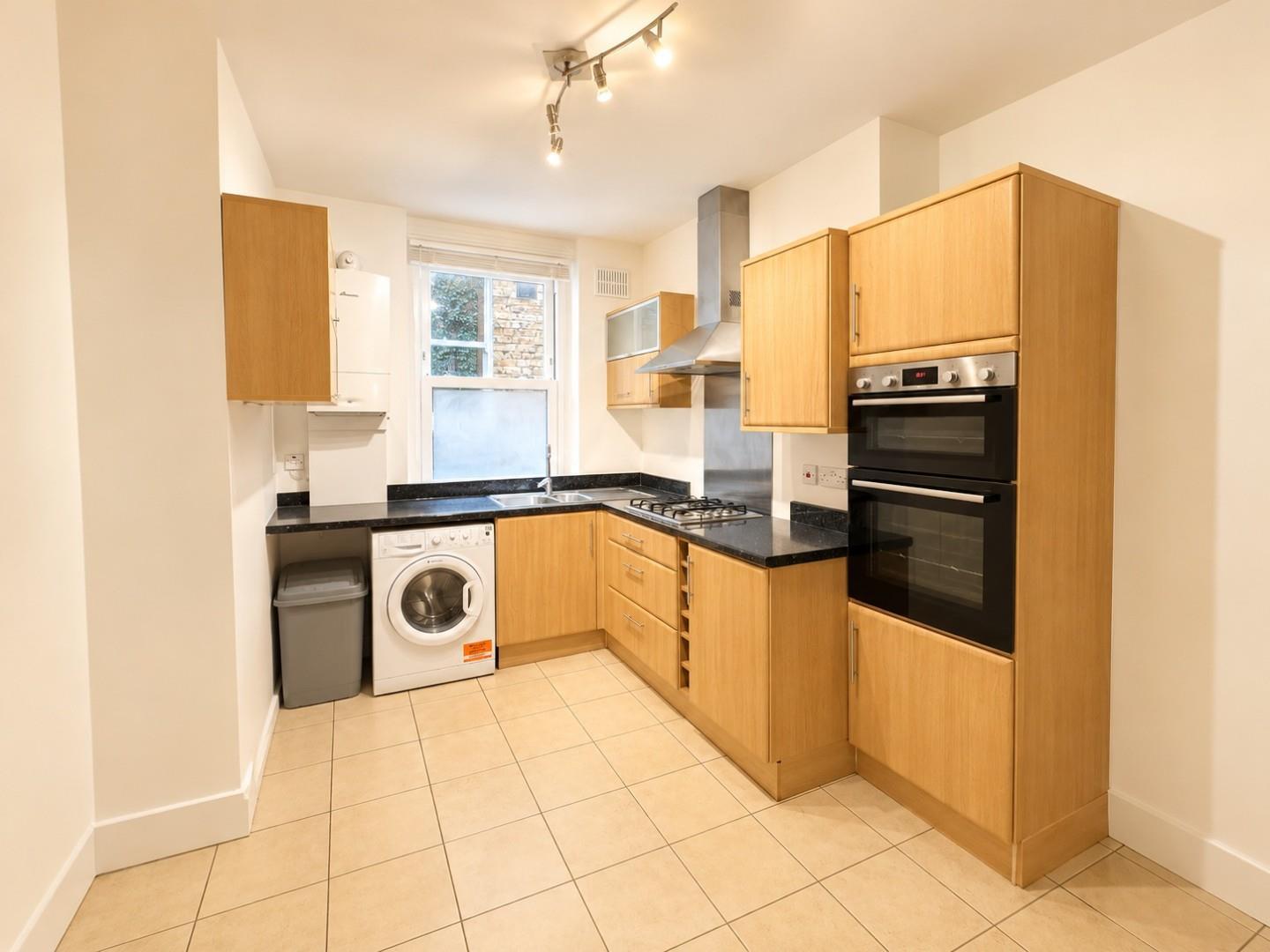 Flat Ulverstone Road in Greater London