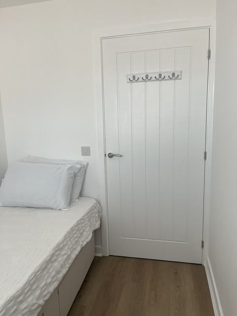 Room Chalmers Street in Clydebank