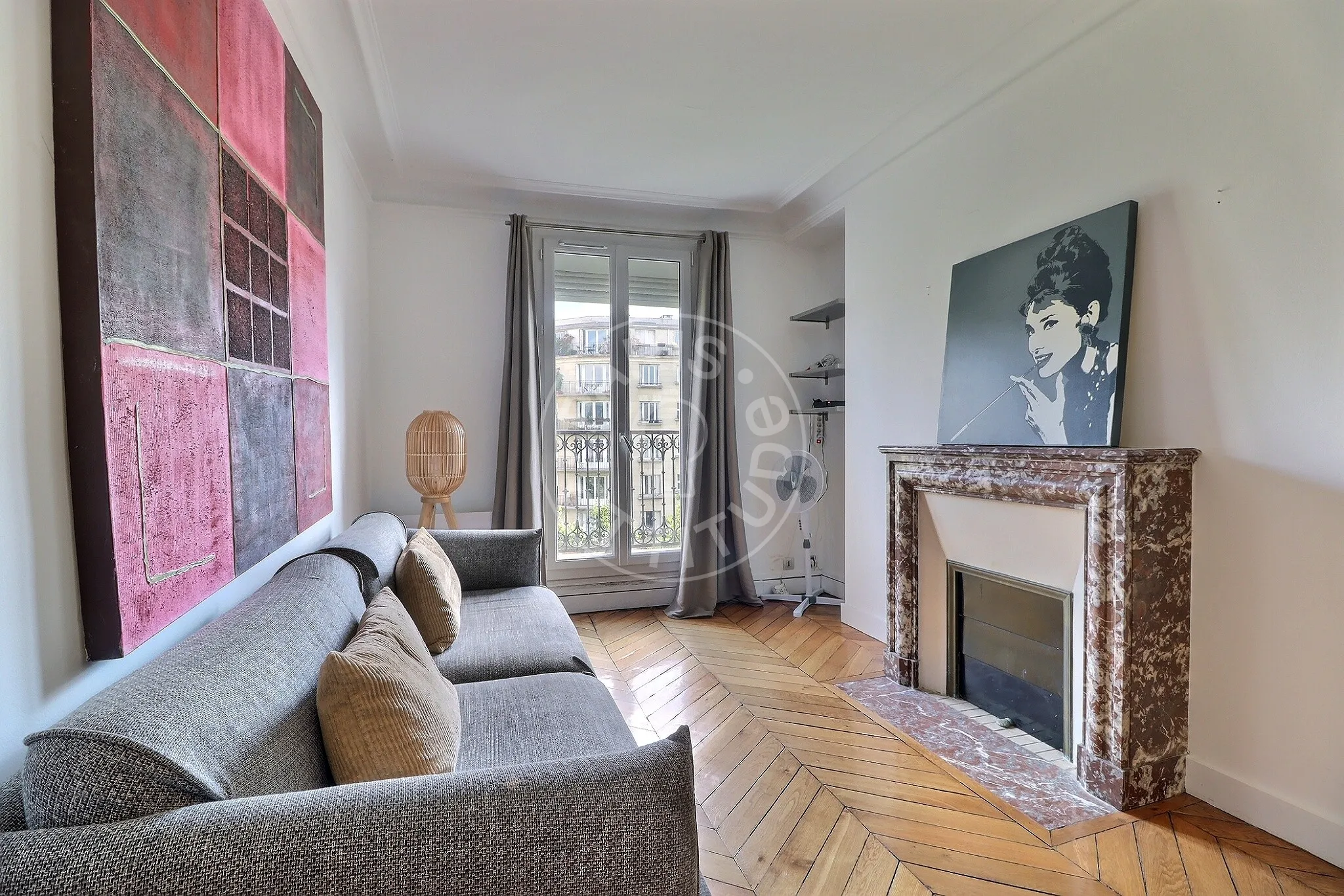 Flat Boulevard de Reuilly in Paris