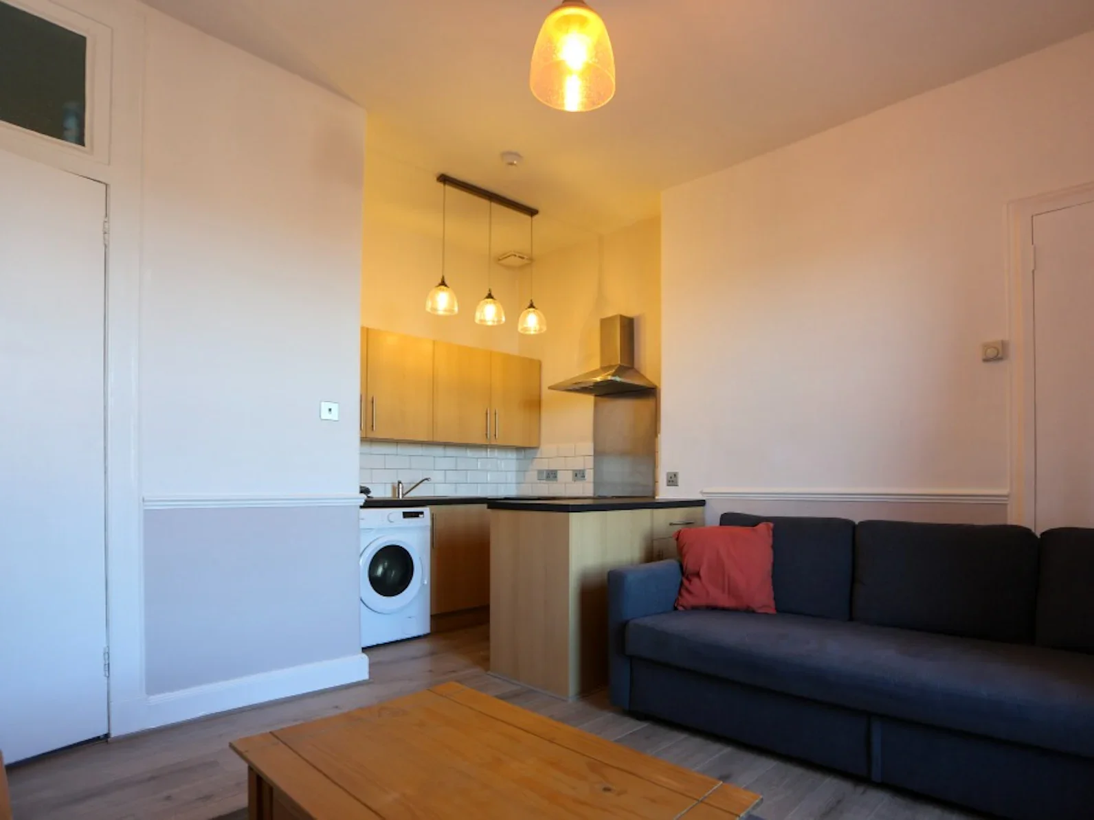 Flat Albert Street in City of Edinburgh