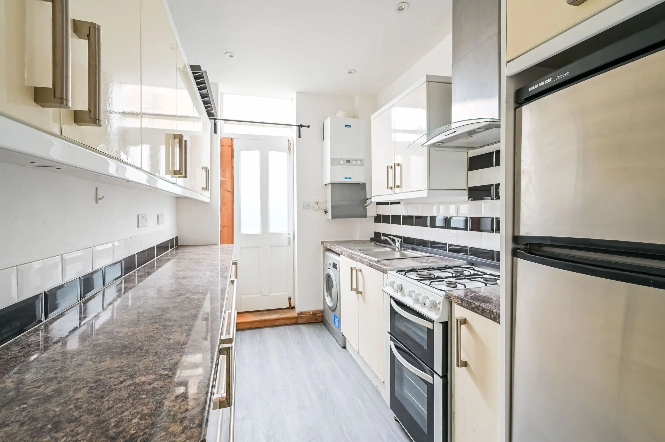Flat Haverfield Road in Greater London