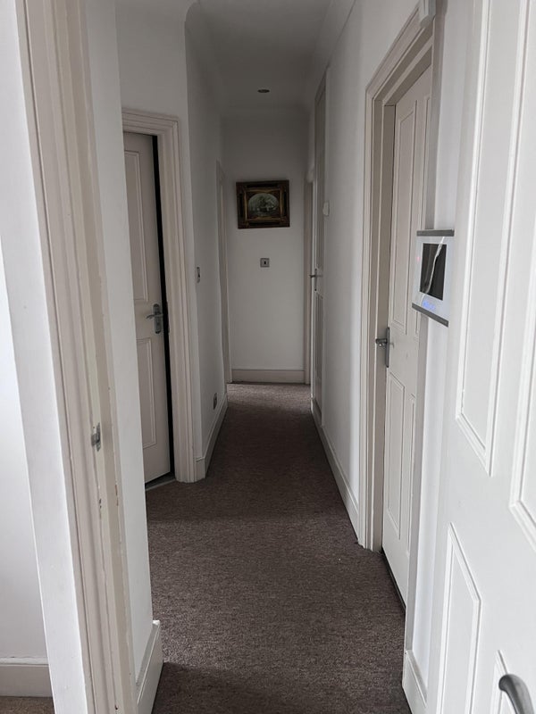 Room Hetley Road in Greater London