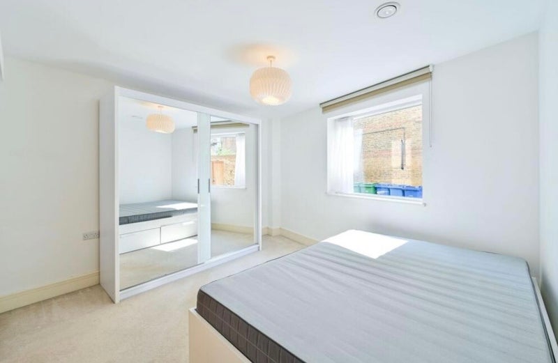 Flat Tisdall Place in Greater London