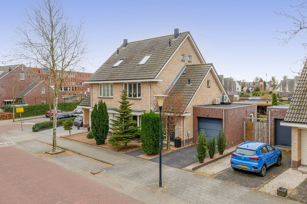 Huis Vrijenburglaan 76 in Barendrecht