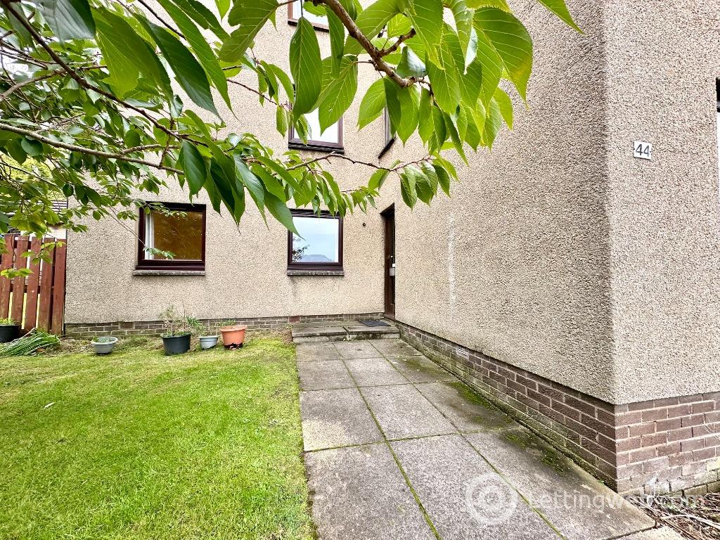 Flat Grandtully Drive in Glasgow