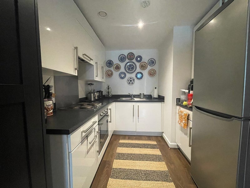 Room Duke of Wellington Avenue in Greater London