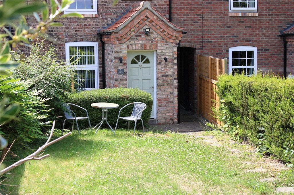 House York Road in Boroughbridge