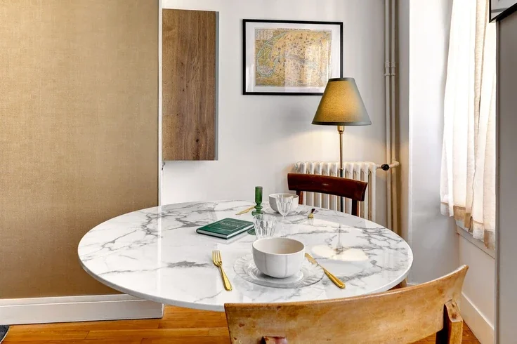 Flat Rue du Pont Louis-Philippe in Paris
