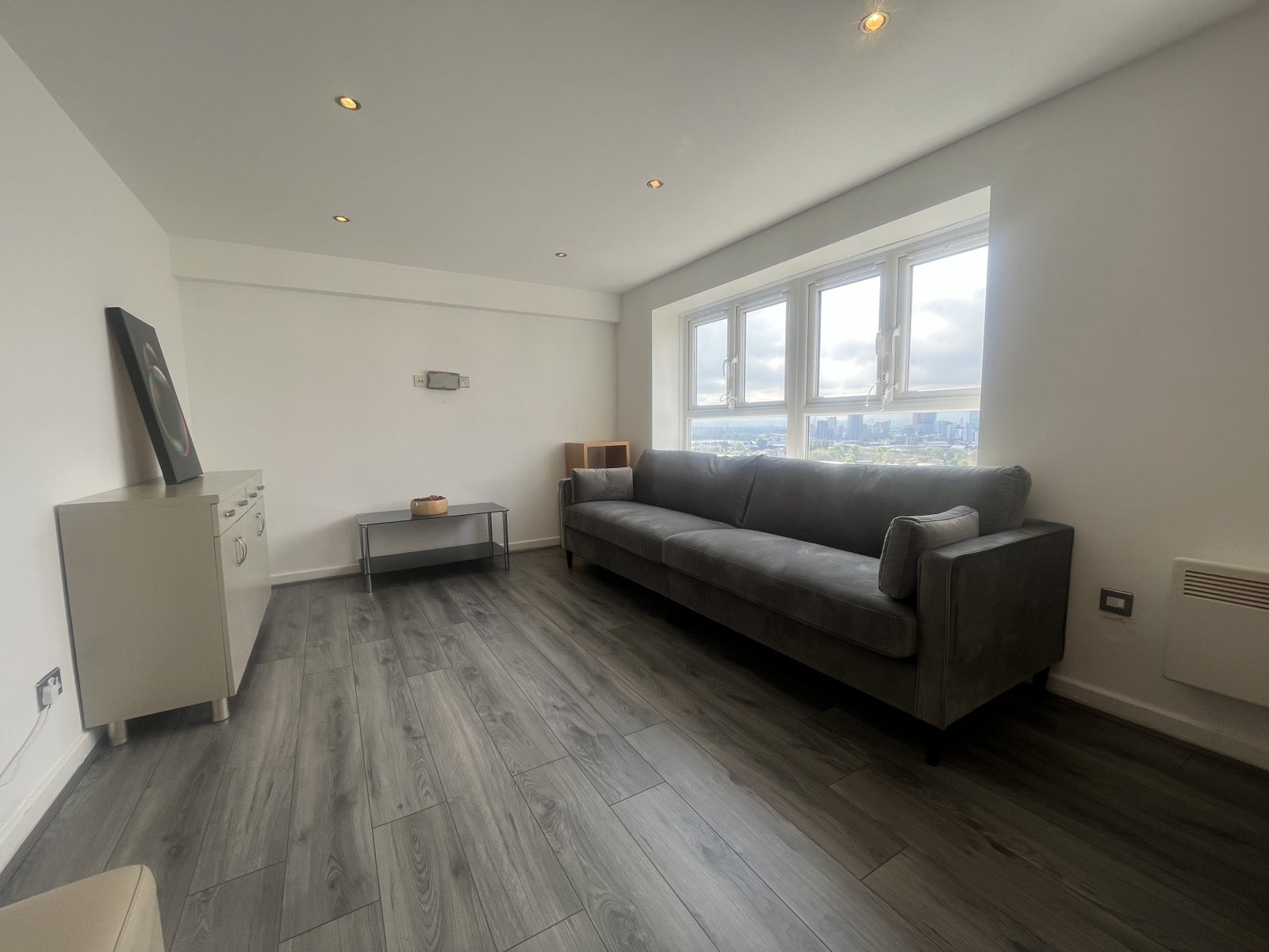 Flat Highclere Avenue in Salford
