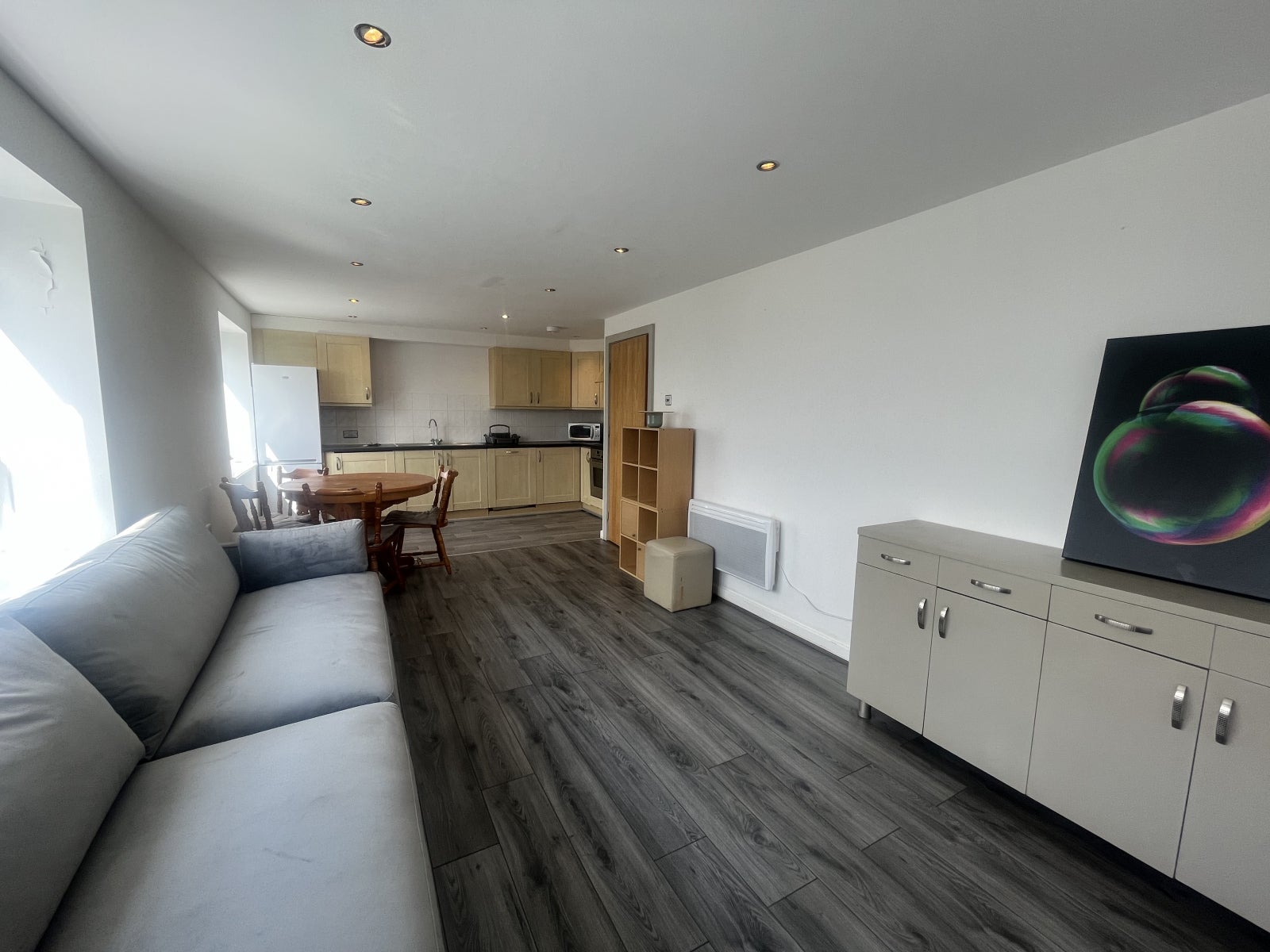 Flat Highclere Avenue in Salford