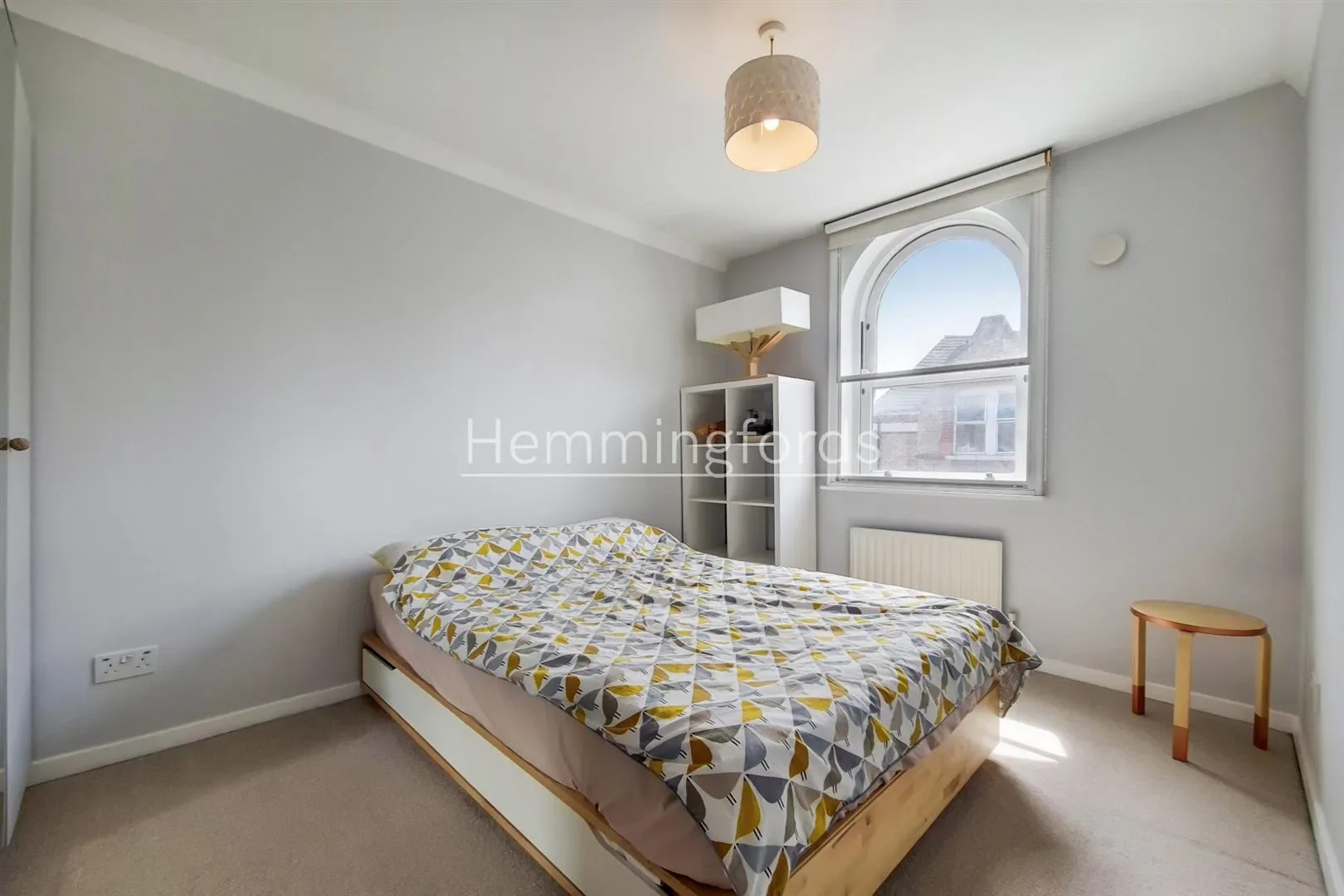 Flat Topsfield Close in Greater London