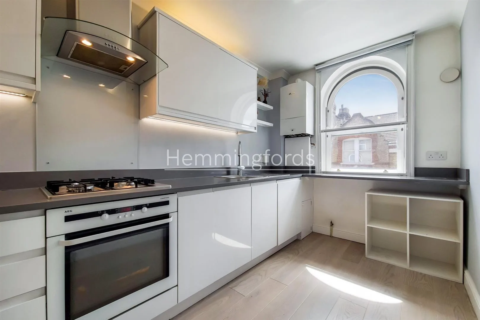 Flat Topsfield Close in Greater London