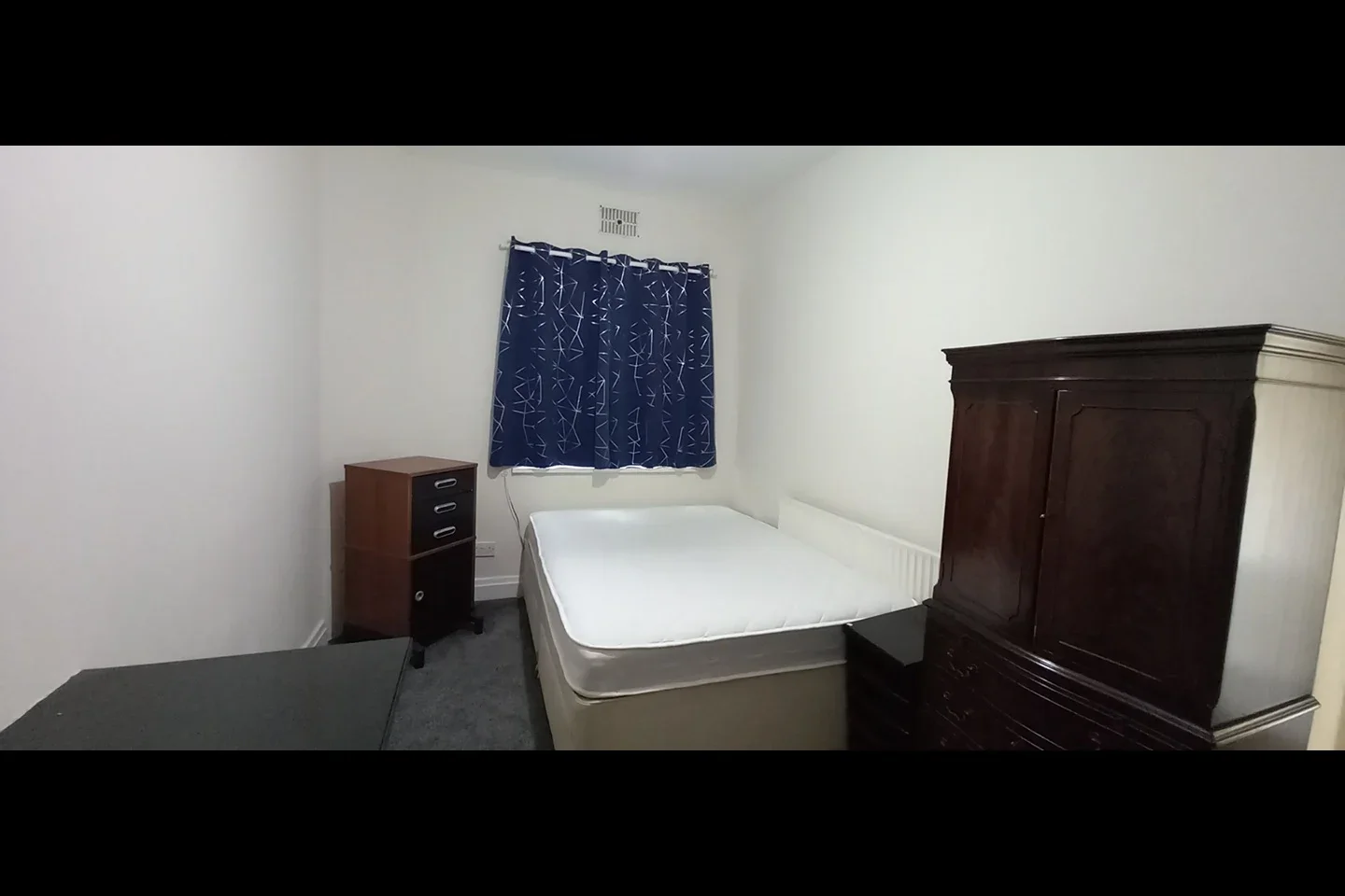 Room Kingston Road in Epsom and Ewell