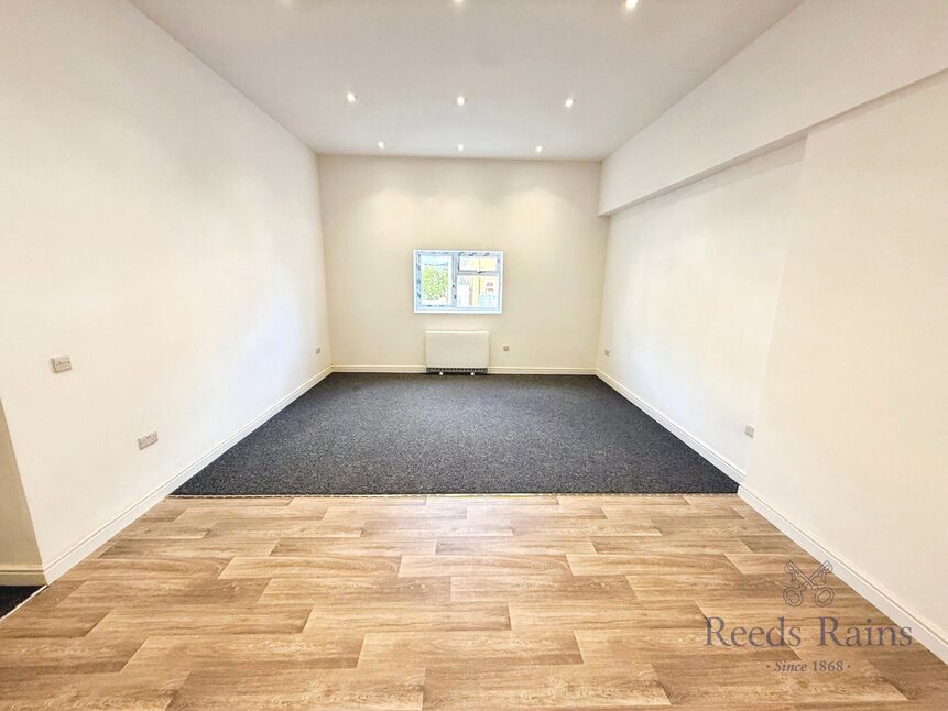 Flat Gordon Street in Newcastle-under-Lyme