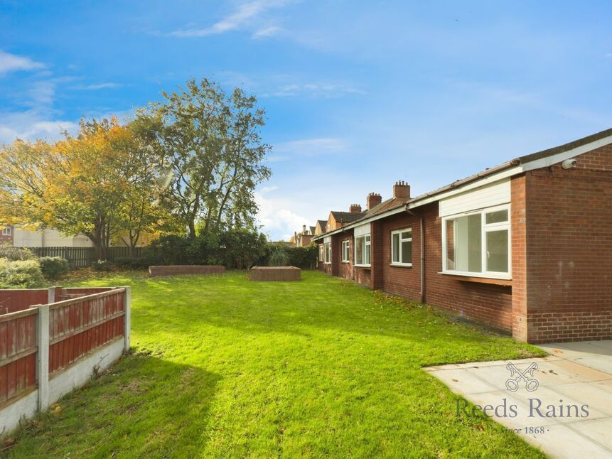 Flat Gordon Street in Newcastle-under-Lyme