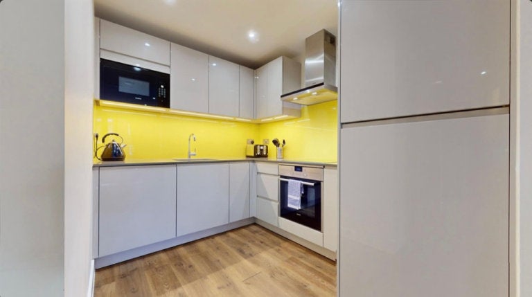 Flat Boyd Street in Greater London
