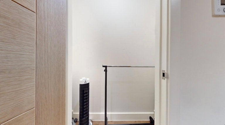 Flat Boyd Street in Greater London