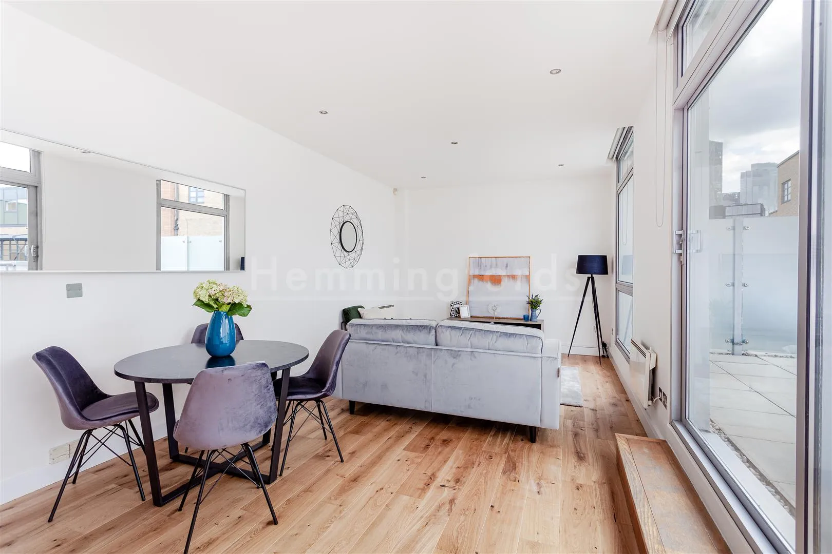 Flat Dereham Place in Greater London