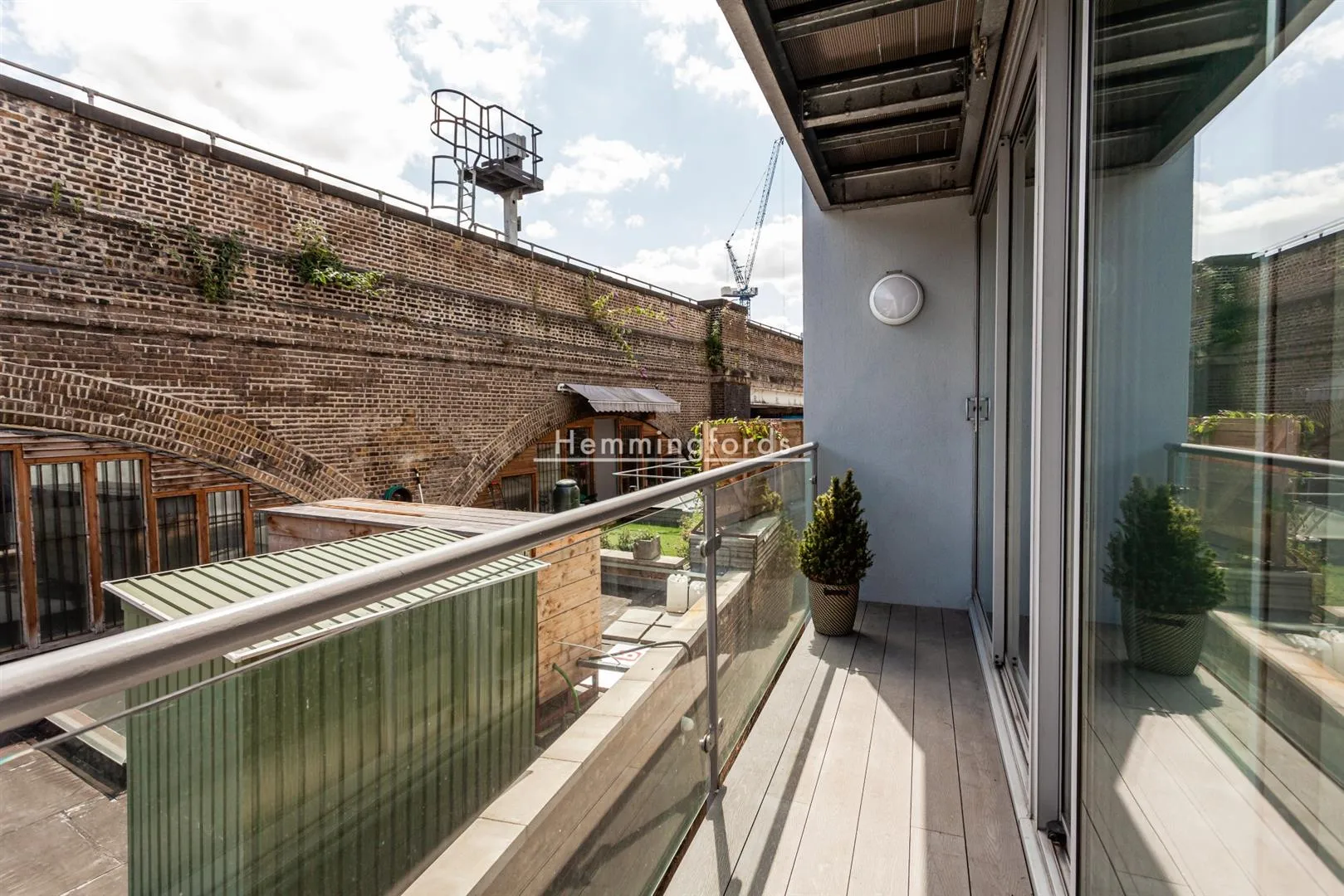 Flat New Inn Yard in Greater London