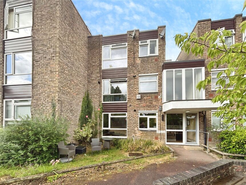 Flat Showfields Road in Tunbridge Wells