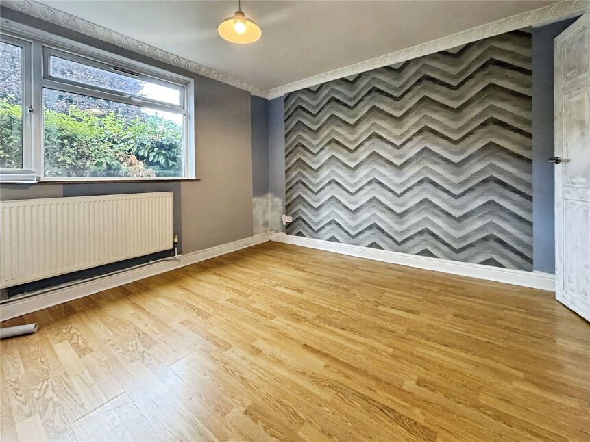 Flat Showfields Road in Tunbridge Wells