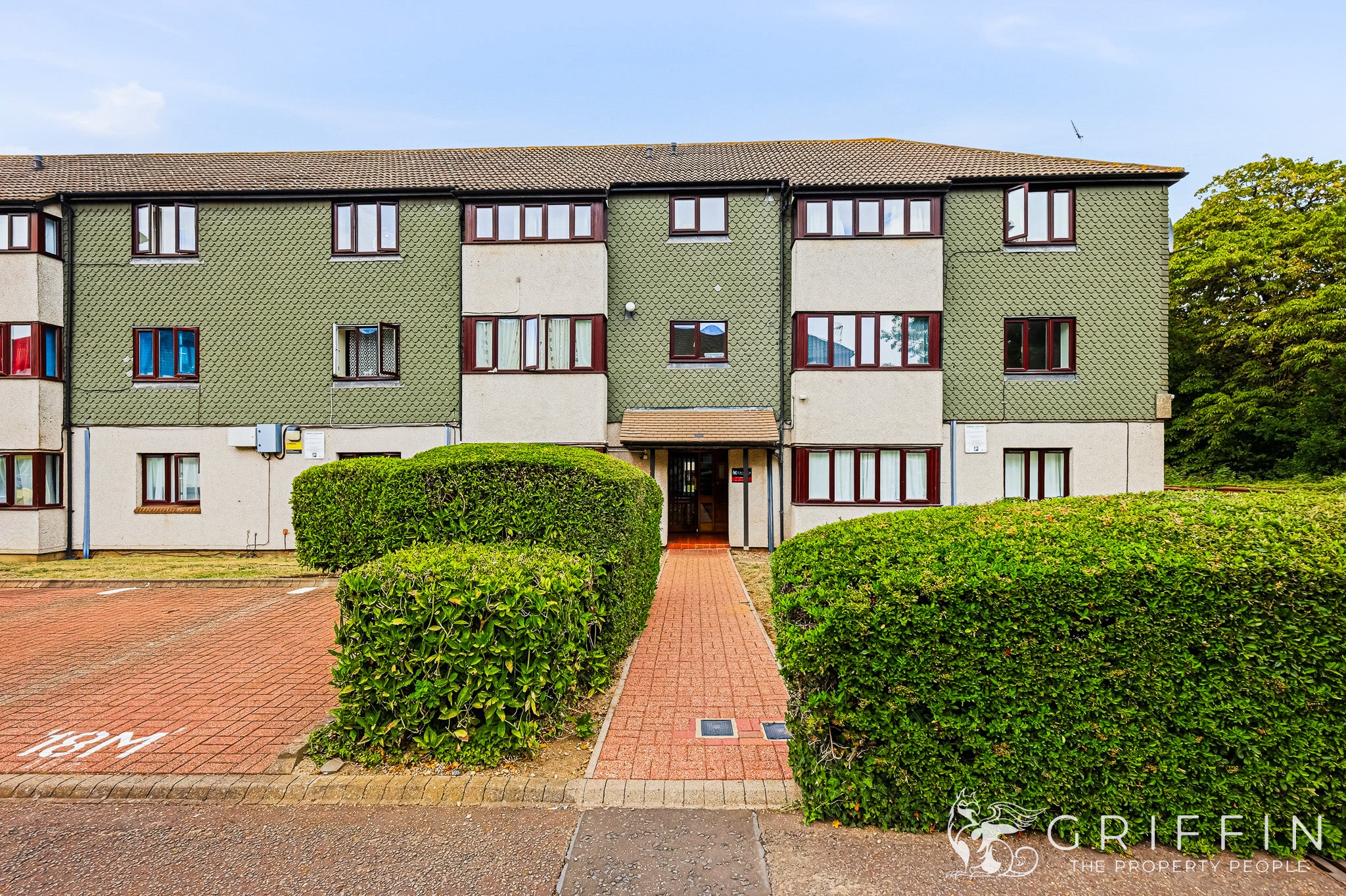 Flat Teviot Avenue in Kenningtons