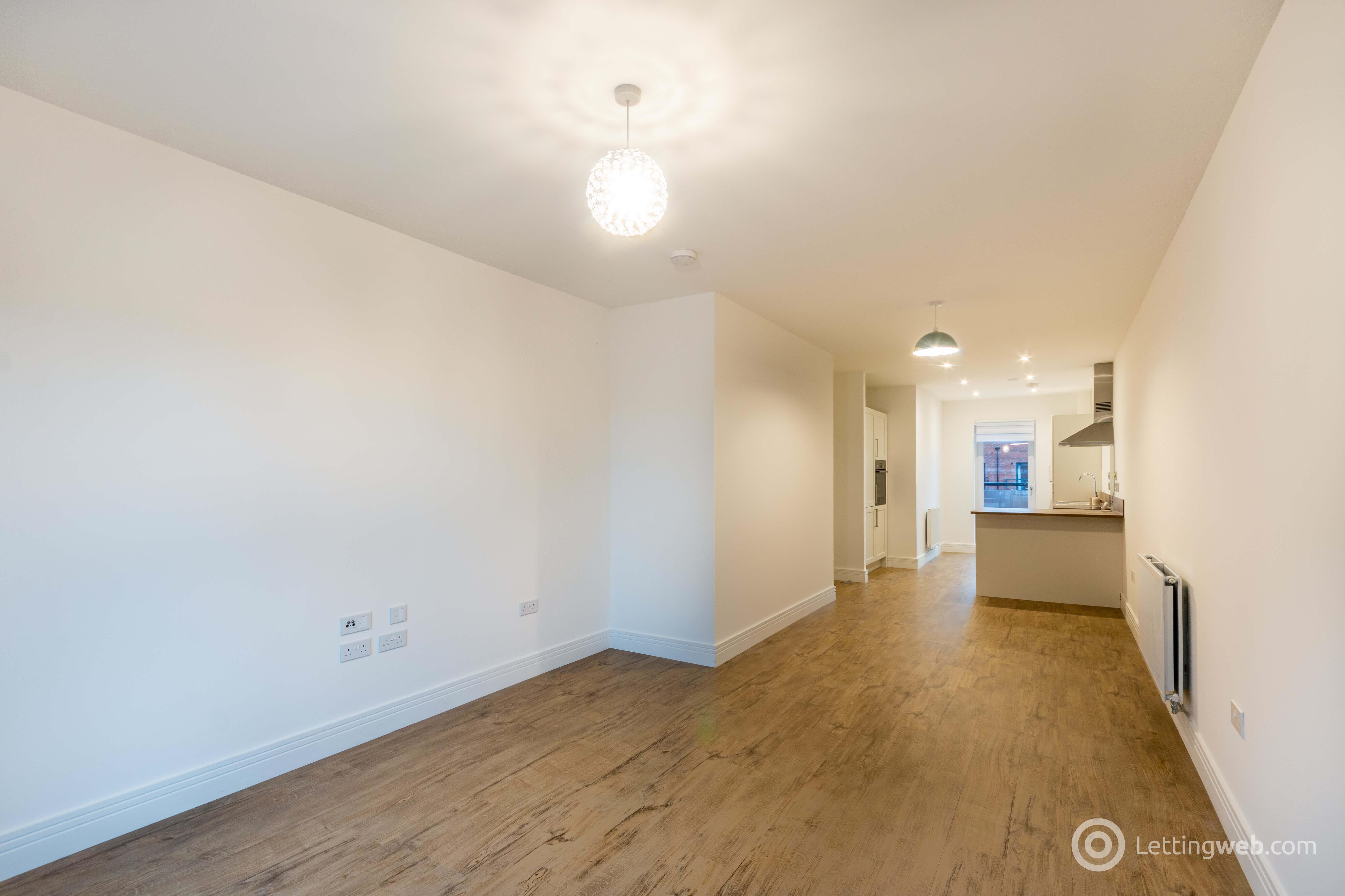 Flat Ocean Drive in Edinburgh