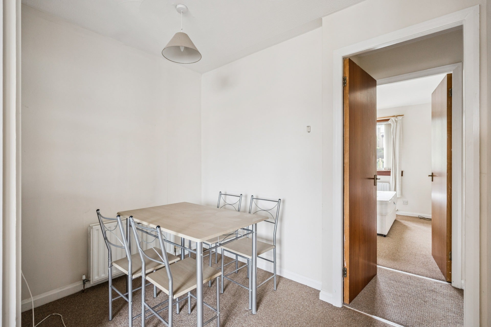 Flat Lamberton Avenue in Stirling