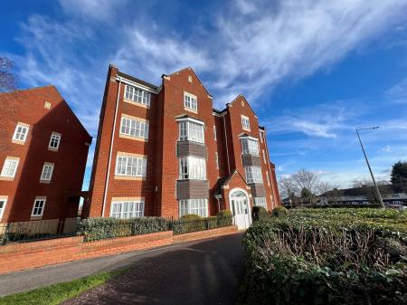 Flat Knaresborough Court in Milton Keynes